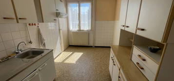 Appartement  à vendre, 3 pièces, 2 chambres, 63 m²