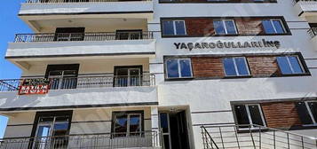 DAVUTOĞLU GAYRİMENKUL'DEN YENİ HASTAHNEYE YAKIN ARA KAT DAİRE