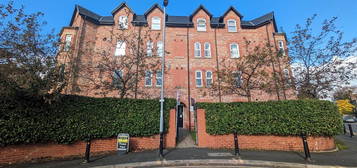 Flat to rent in St. Pauls Road, Withington, Manchester M20