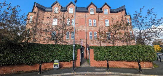 Flat to rent in St. Pauls Road, Withington, Manchester M20