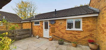 2 bedroom semi-detached bungalow for sale