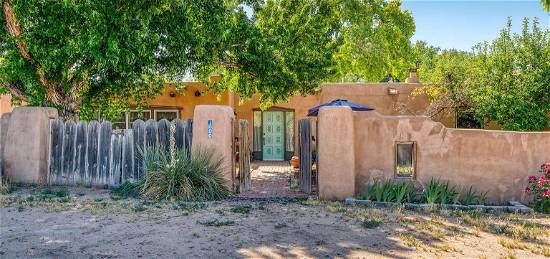 1000 Old Church Rd, Corrales, NM 87048