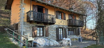 Casa indipendente in Alpe Lemanno