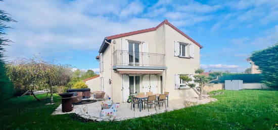 Maison 7 pièces 185 m²