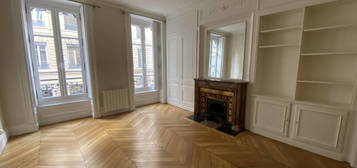 Lyon 6ème - Rue Molière - Très bel appartement 4 pièces de 1