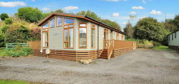 2 bedroom lodge for sale