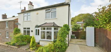 2 bedroom detached house for sale