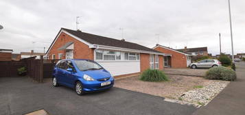 2 bedroom semi-detached bungalow to rent