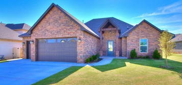 5712 Copper Stone Ct, Mustang, OK 73064