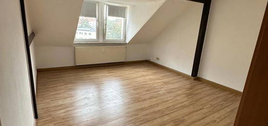 1-Zimmer-Wohnung ab Oktober zu vermieten!