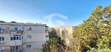 Apartament 3 camere decomandat 2 bai Bloc 1986 Apusului-str.