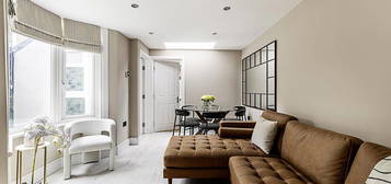 Flat for sale in Everington Street, Hammersmith, London W6