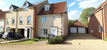 3 bed town house to rent