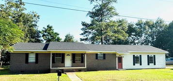 185 Pecan St, Uriah, AL 36480