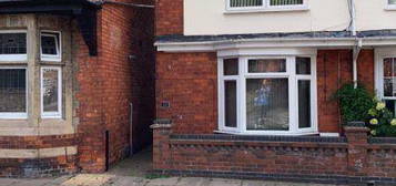 4 bedroom terraced house