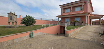 Moradia T5 Luxo com piscina + Terreno – 4.859m2 – Gião, Vila do Conde