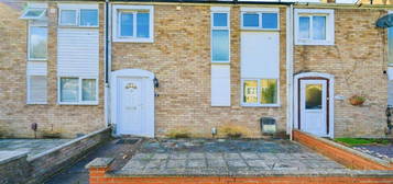 5 bedroom terraced house for sale