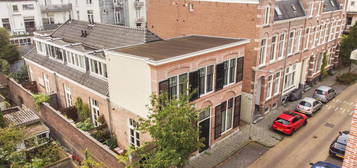 Karel van Gelderstraat 24