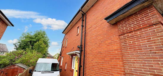 3 bed terraced house for sale