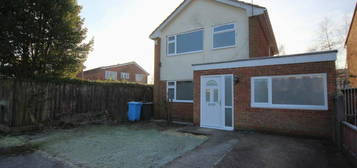 3 bedroom detached house