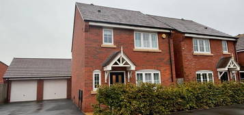 3 bed detached house to rent