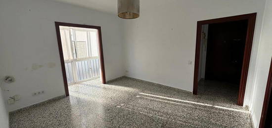 Apartamento de alquiler en El Cristo - Cayetano Roldán