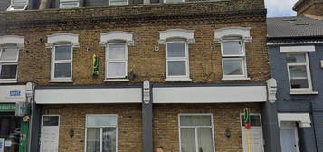 Flat to rent in Haydons Road, London SW19