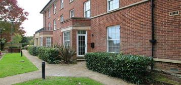 2 bedroom ground floor flat