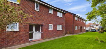 2 bedroom ground floor flat for sale