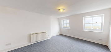 3 bed flat for sale