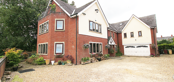 7 bed detached house for sale