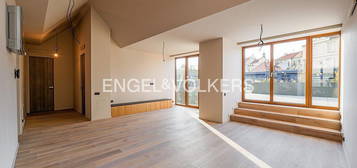 Pronájem bytu 4+kk 168 m²