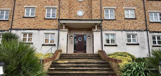 Flat to rent in Ensenada Reef, Eastbourne BN23