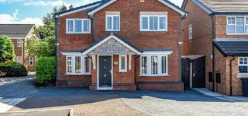 5 bed detached house for sale