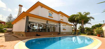 Chalet en Las Lagunas - Campano, Chiclana de la Frontera