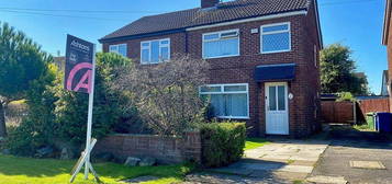 3 bedroom semi-detached house to rent