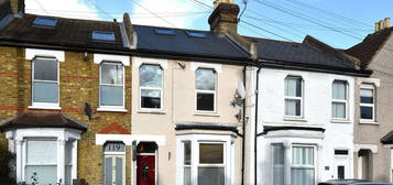 3 bed terraced house for sale