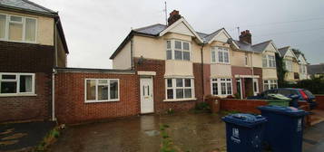 5 bedroom semi-detached house