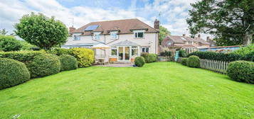 5 bedroom semi-detached house for sale