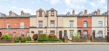 4 bed terraced house for sale