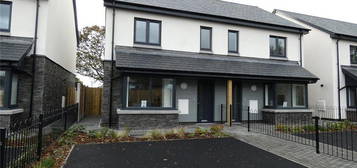 2 bedroom semi-detached house to rent