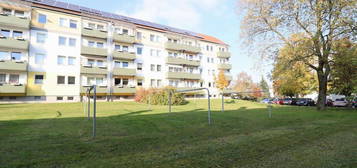 2-Zimmer- Giebelwohnung NÄHE Klinikum +BALKON