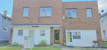 807 W 3rd St Apt 2, Mishawaka, IN 46544