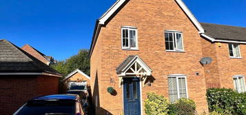 4 bed detached house to rent