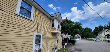 2 Mill St, Exeter, NH 03833