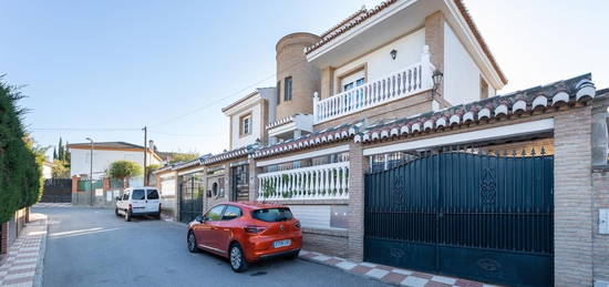 Casa o chalet en venta en Calle Priorato, 5, Otura