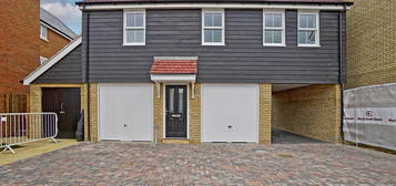 Detached house to rent in Wensum Grove, Biggleswade SG18