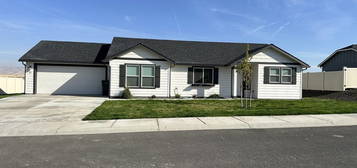 25 Patty Cir, Milton-freewater, OR 97862