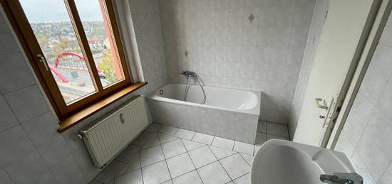 Werdau-West, 2-Zi.-Whg., Bad mit Wanne, kleines Schlafzimmer