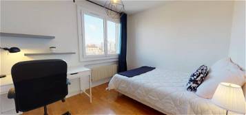 Appartement meublé  à louer, 4 pièces, 3 chambres, 75 m²